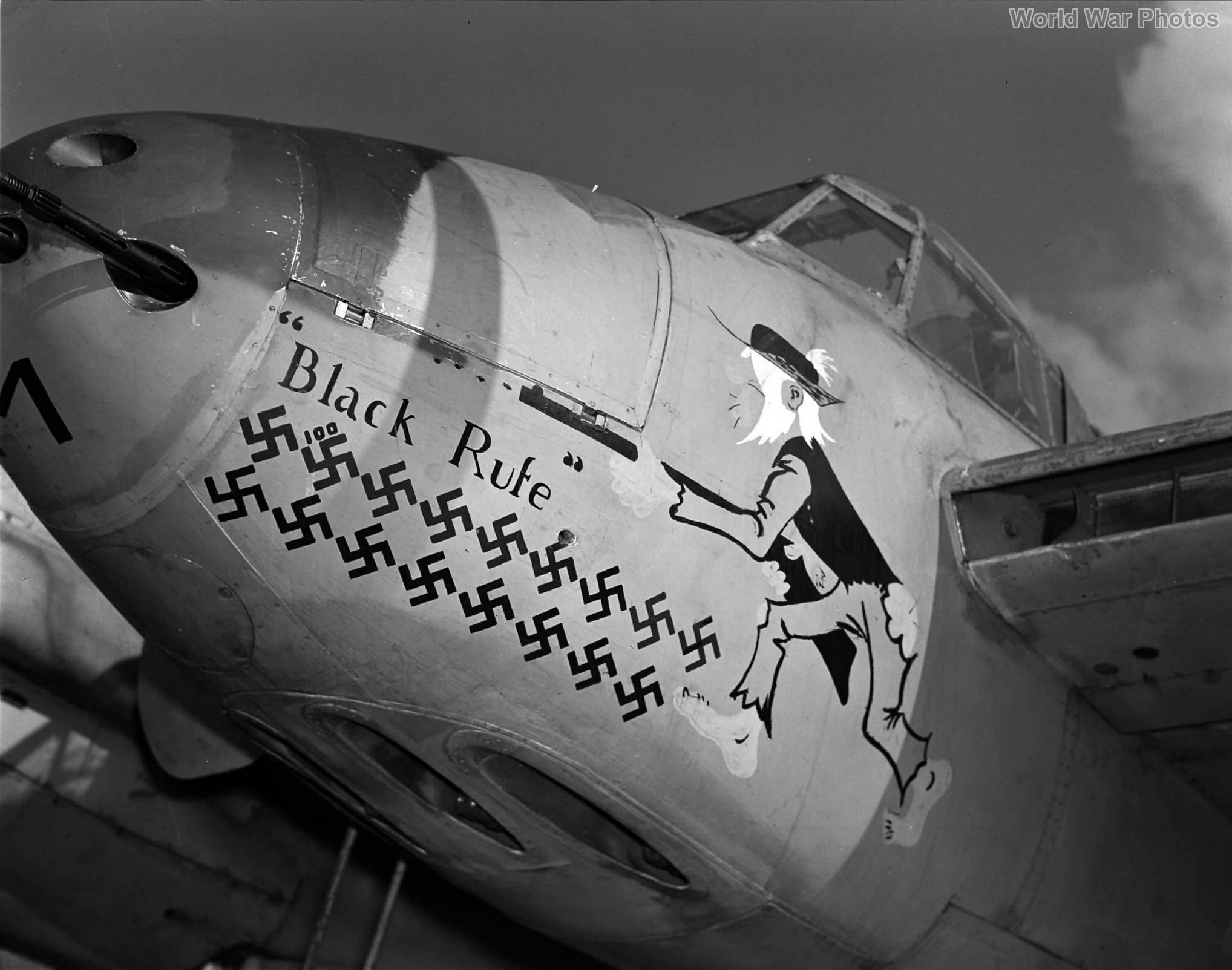 Mosquito_Nose_art_Black_Rufe_418_Sqn_RCAF.jpg